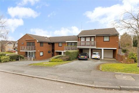Kennesbourne Court, Tuffnells Way... 2 bed apartment for sale