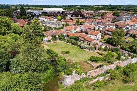 Earsham Street, Bungay, Suffolk, NR35 6 bed detached house for sale
