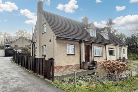 2 bedroom semi-detached house for sale