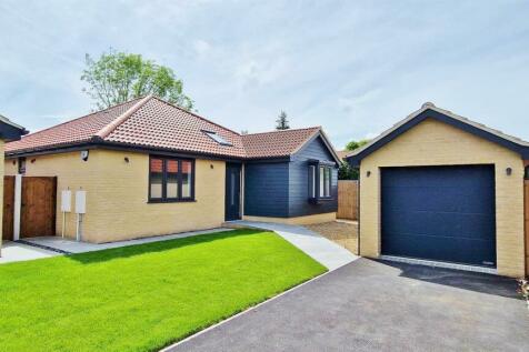 3 bedroom detached bungalow for sale