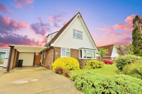 3 bedroom chalet for sale