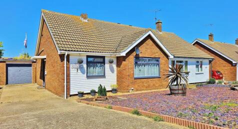 2 bedroom semi-detached bungalow for sale