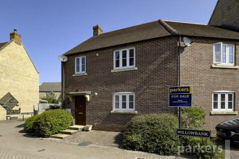 Willowbank, Witney, Oxfordshire, OX28 3 bed end of terrace house for sale