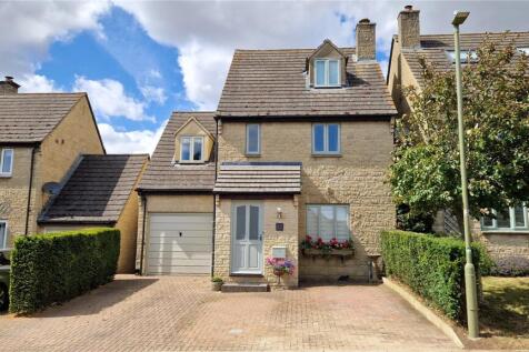 Stonelee Close, Chadlington, Chipping... 4 bed detached house for sale
