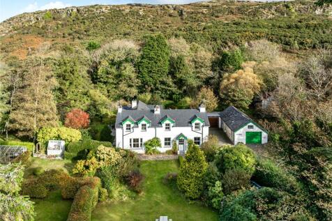Morfa Bychan, Porthmadog, Gwynedd, LL49 5 bed detached house for sale