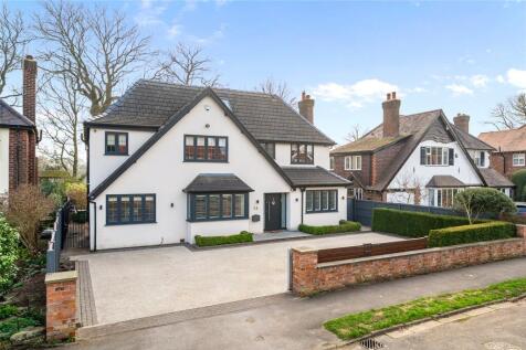 Alton Road, Wilmslow, Cheshire, SK9 5 bed detached house for sale