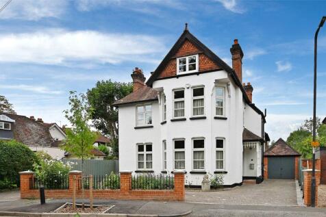 Ray Park Avenue, Maidenhead... 6 bed detached house for sale