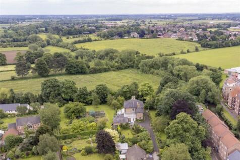 Ingramgate, Thirsk, North Yorkshire, YO7 5 bed detached house for sale