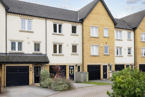 4 bedroom terraced house for sale