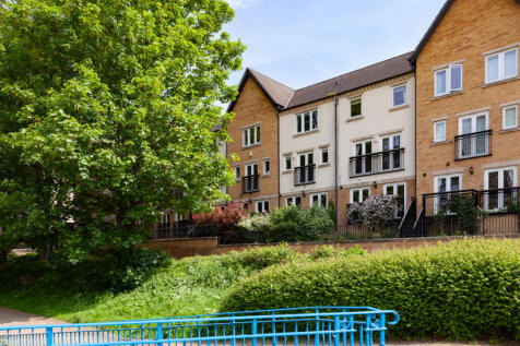 William Court, Blue Bridge Lane... 4 bed terraced house for sale