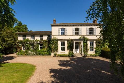 6 bedroom detached house for sale