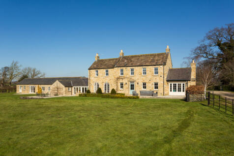 Clifton, Ripon, North Yorkshire, HG4 5 bed detached house for sale