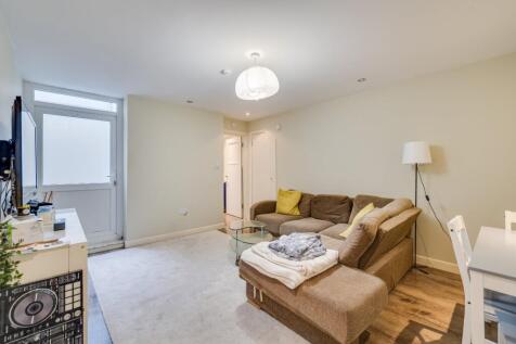 Salisbury Pavement, Dawes Road, London 3 bed flat for sale