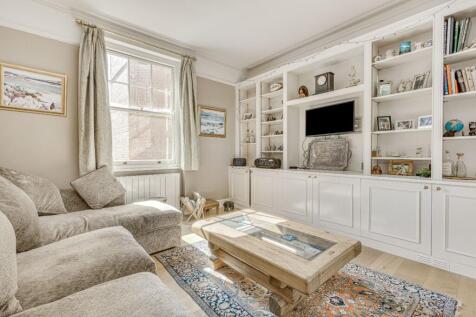 Arundel Mansions, Kelvedon Road, London 3 bed flat for sale