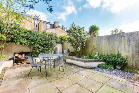 Cristowe Road, London 4 bed terraced house for sale