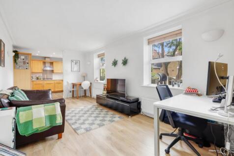 1 bedroom flat for sale