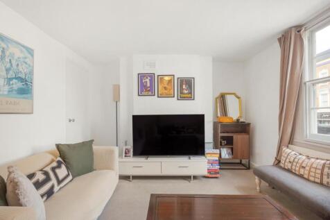 Clapham High Street, Clapham, London 2 bed flat for sale