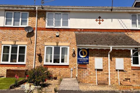 Clos Mancheldowne, Barry, CF62 2 bed terraced house for sale