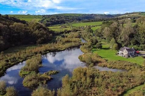 Llysonnen Road, Carmarthen... 4 bed detached house for sale