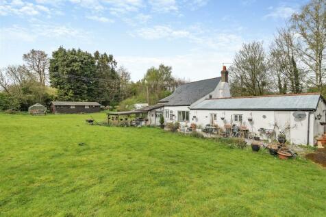 3 bedroom cottage for sale