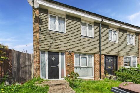 Linden Avenue, Coulsdon CR5 3 bed semi