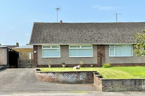 2 bedroom semi-detached bungalow for sale