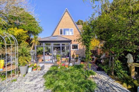 Blinkhorns Bridge Lane, Gloucester GL2 3 bed detached house for sale
