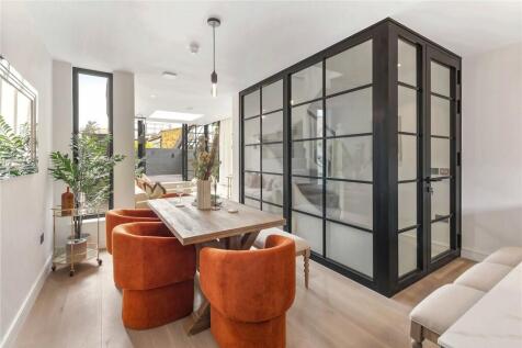 Draycott Avenue, London, SW3 4 bed apartment for sale