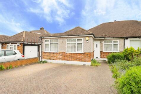 3 bedroom semi-detached bungalow for sale