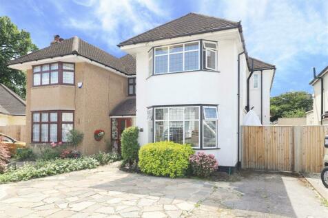 4 bedroom semi-detached house for sale