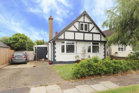 3 bedroom detached bungalow for sale