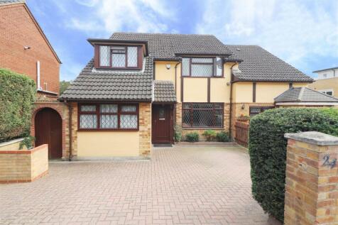 4 bedroom semi-detached house for sale