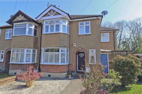 2 bedroom maisonette for sale