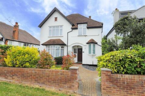 2 bedroom maisonette for sale