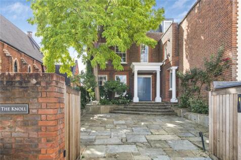 Ormond Road, Richmond, Surrey, TW10 8 bed link detached house for sale