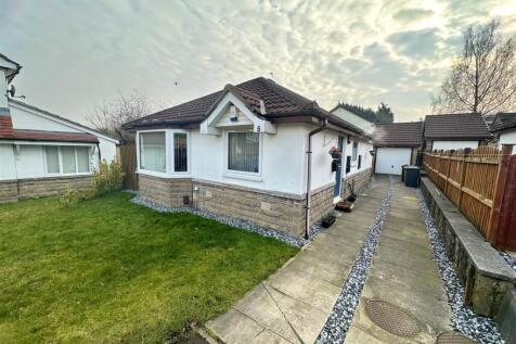 Terrington Crest, Clayton, Bradford 3 bed detached bungalow for sale
