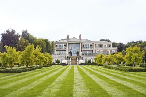 High Beech, Loughton, Essex, IG10 6 bed detached house for sale