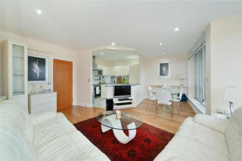 Wards Wharf Approach, Silvertown... 2 bed apartment for sale