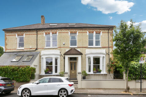 Ramsden Road, London, SW12 6 bed end of terrace house for sale