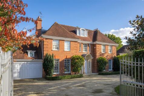 8 bedroom detached house for sale