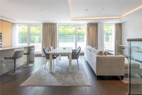 2 bedroom maisonette for sale