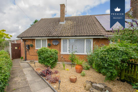 3 bedroom semi-detached bungalow for sale