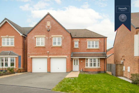 5 bedroom detached house for sale