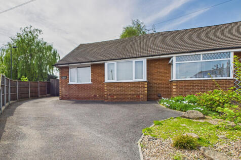 2 bedroom semi-detached bungalow for sale
