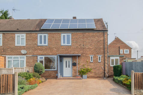 3 bedroom semi-detached house for sale