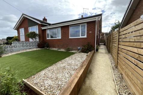 2 bedroom semi-detached bungalow for sale