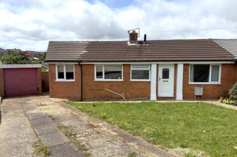 3 bedroom semi-detached bungalow for sale