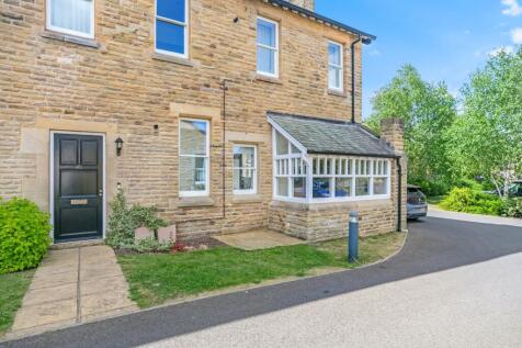 High Royds Court, Menston, Ilkley... 2 bed flat for sale