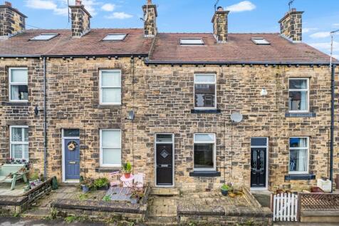 Nile Road, Ilkley, West Yorkshire, LS29 2 bed terraced house for sale