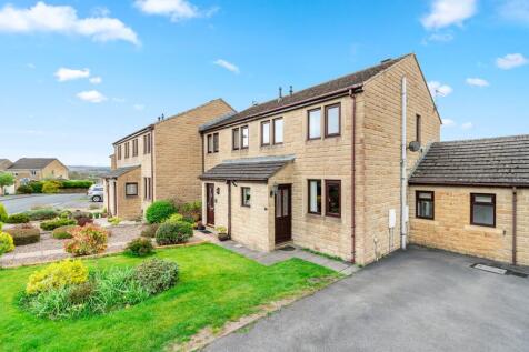 4 bedroom end of terrace house for sale